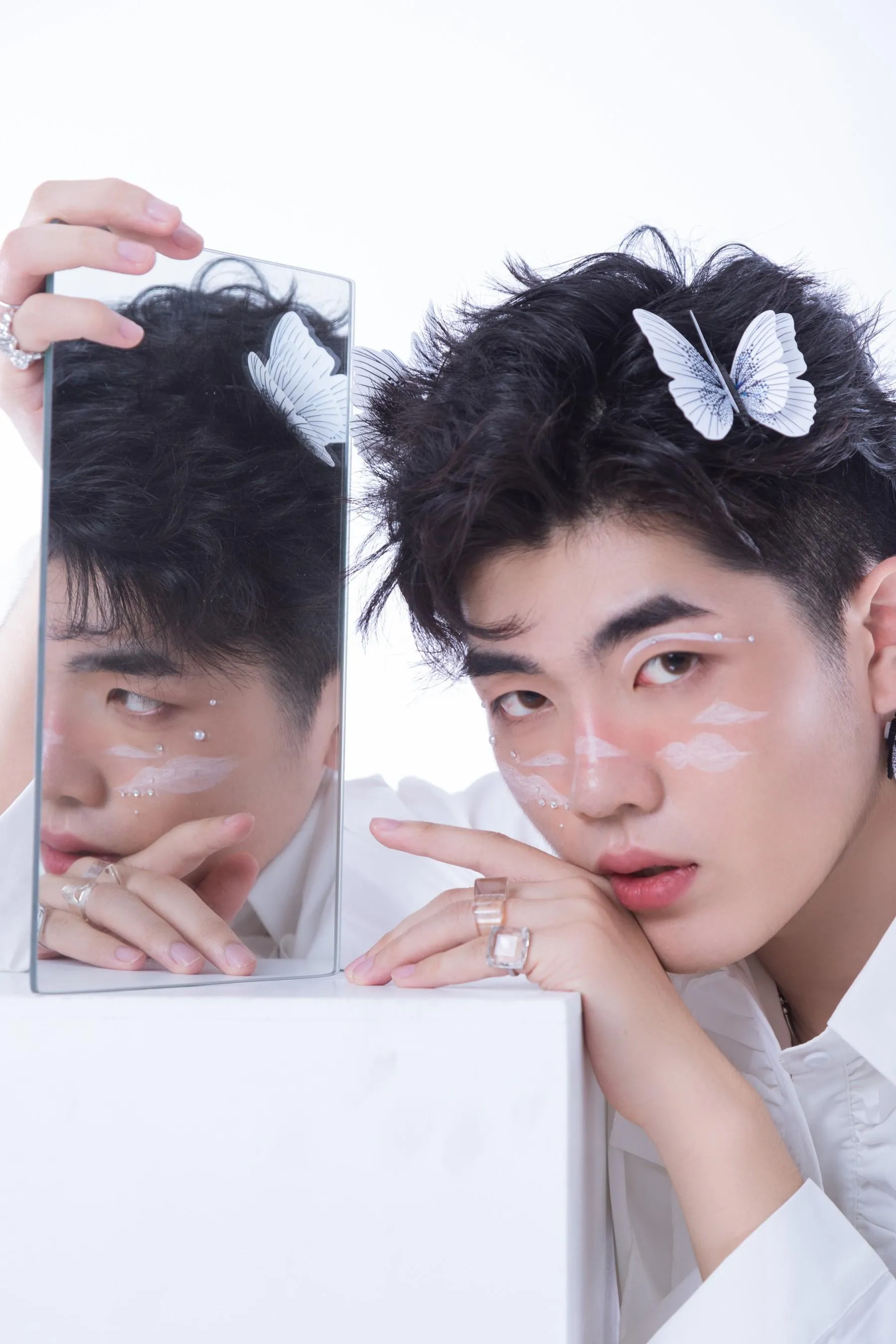 [YITUYU艺图语]2022.07.09 白色蝴蝶 陈川儿Andrew [23P]插图1